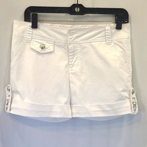 3/$15🌟MM Unplugged brand White Shorts sz Small